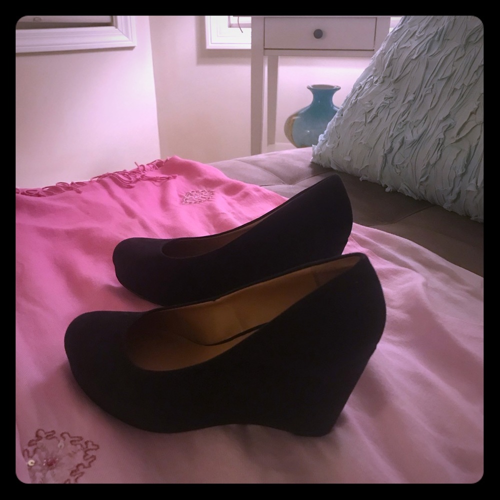 Nine West Black Suede Wedges